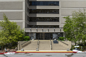 Oakhills-Bench Tower Condominiums in Salt Lake City, UT - Building Photo - Building Photo