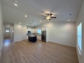 1432 W May Ave in Gastonia, NC - Building Photo - Building Photo