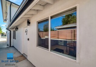 5843 Vanalden Ave in Los Angeles, CA - Building Photo - Building Photo