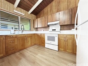 1870 Kamehameha IV Rd in Honolulu, HI - Building Photo - Building Photo