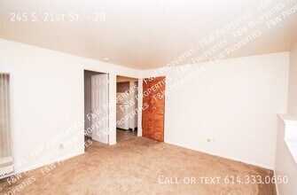 245 S 21st St in Columbus, OH - Foto de edificio - Building Photo