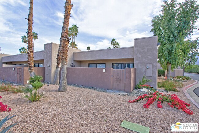 803 E Arenas Rd in Palm Springs, CA - Building Photo - Building Photo