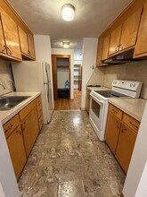 490 Burritt St in New Britain, CT - Building Photo - Building Photo