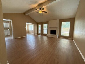 10322 Autumn Meadow Ln in Houston, TX - Foto de edificio - Building Photo