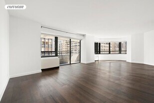 240 E 47th St in New York, NY - Building Photo