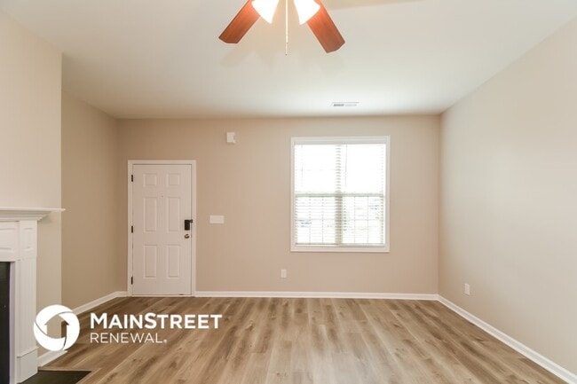 353 Chamberlain Dr in Clayton, NC - Building Photo - Building Photo