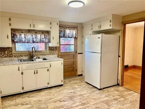 45 Wildwood Dr in Cranston, RI - Building Photo - Building Photo