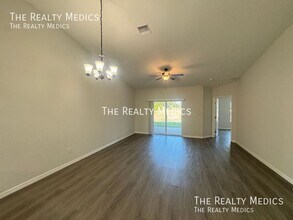 8145 Cozumel Ln in Sebring, FL - Building Photo - Building Photo