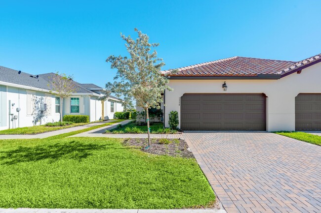 1250 Tangled Orch Trce in Loxahatchee, FL - Building Photo - Building Photo