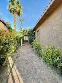 26 Sunrise Dr in Rancho Mirage, CA - Building Photo - Building Photo