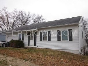 3122 33rd Ave SW in Cedar Rapids, IA - Building Photo