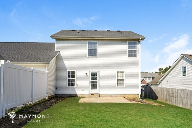 1009 Stonemark in La Vergne, TN - Building Photo - Building Photo