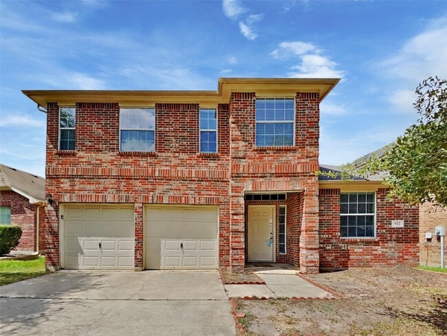 property at 912 Summer Wood Blvd