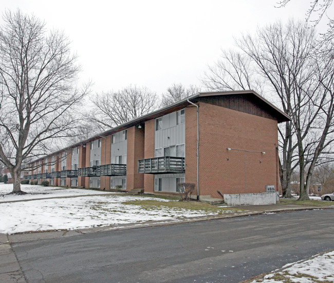 Valerie Woods in Dayton, OH - Building Photo - Building Photo