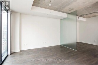 625-629 King St W in Toronto, ON - Building Photo - Building Photo