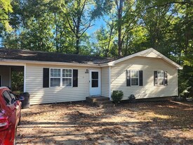 5609 Neuse St in Raleigh, NC - Building Photo