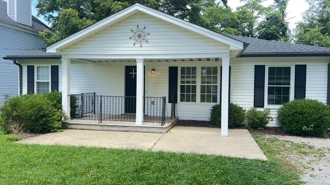 11917 Bragg Ave in Louisville, KY - Building Photo - Building Photo