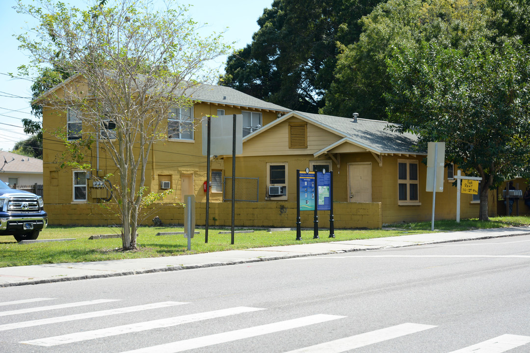 1204 22nd St S in St. Petersburg, FL - Building Photo