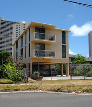 657 Hausten St in Honolulu, HI - Building Photo - Building Photo