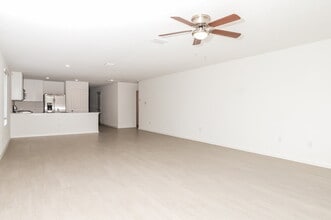 2218 Croaker Crk in San Antonio, TX - Building Photo - Building Photo