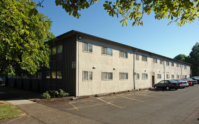 Oregon Chateau in Eugene, OR - Building Photo - Building Photo