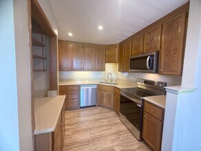 815 Sea Spray Ln in Foster City, CA - Building Photo - Building Photo