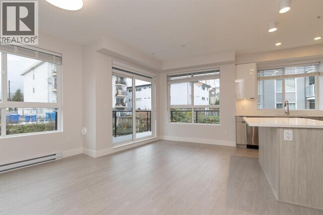 11655 Fraser St in Maple Ridge, BC - Building Photo - Building Photo