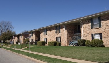 Archer Village Apartments in Sherman, TX - Building Photo - Building Photo