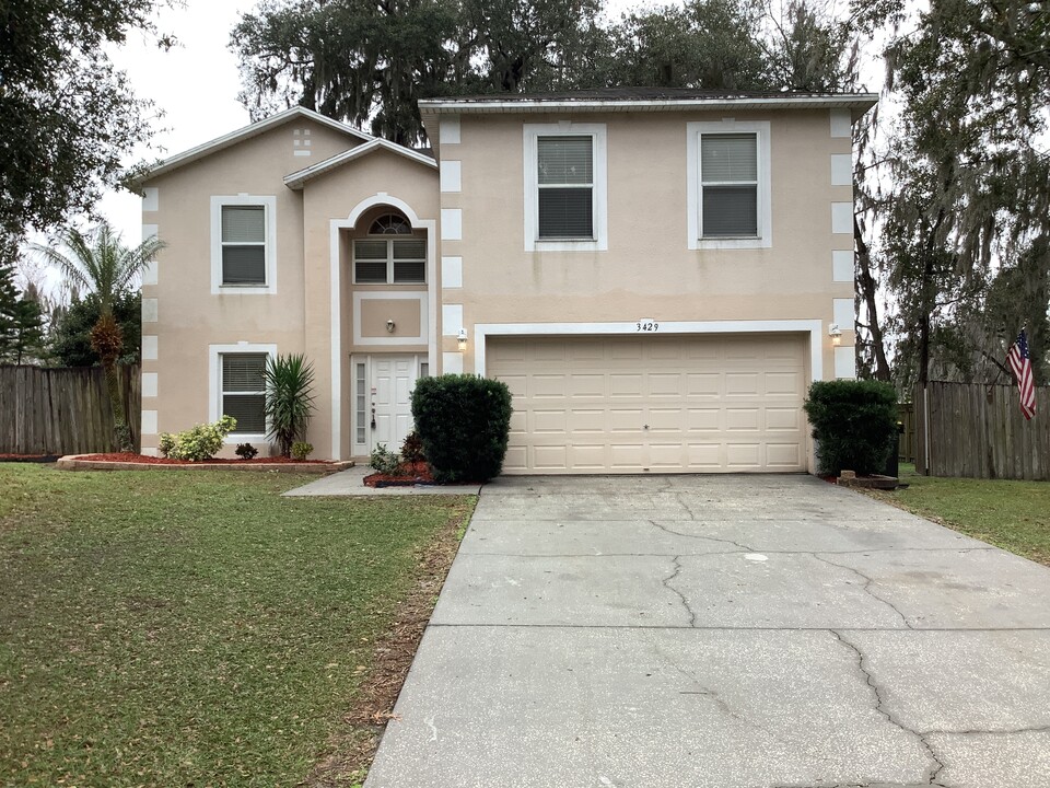 3429 Sleepy Hill Oaks St in Lakeland, FL - Building Photo