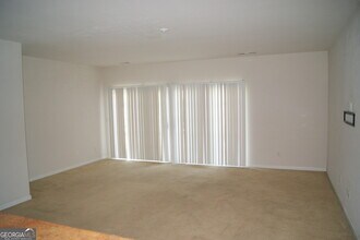 3017 Deerborne Ct in Atlanta, GA - Building Photo - Building Photo