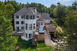 851 Chem. Morgan in St-Adolphe-d'Howard, QC - Building Photo