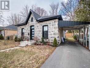 12 York Pl in Cambridge, ON - Building Photo - Building Photo