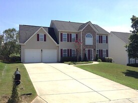 112 Dunnell Rd in Mooresville, NC - Building Photo