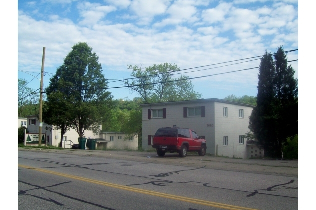 1674-1706 Baltimore Rd in Cincinnati, OH - Foto de edificio - Building Photo