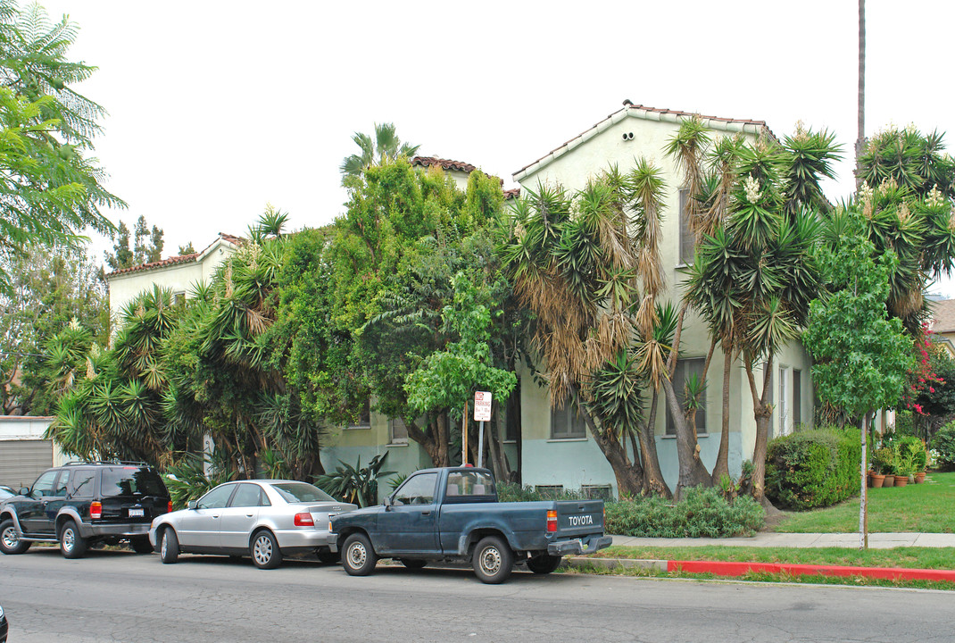 801-803 Croft Ave in West Hollywood, CA - Building Photo