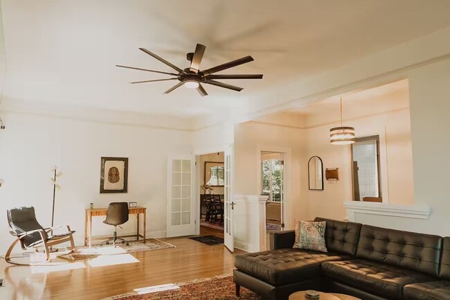 property at 1318 Trinity St