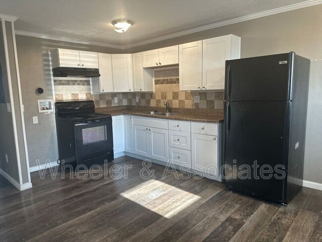 property at 520 E 4400 S