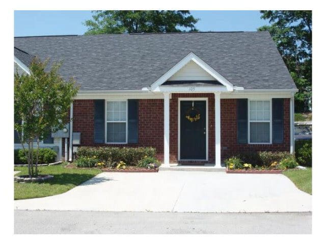105 Laurel Pl