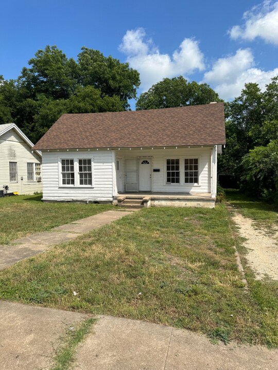 1515 Maple Ave in Waco, TX - Building Photo