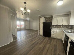 9707 Polak Dr in Tampa, FL - Building Photo - Building Photo