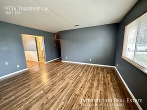 9714 Traverse Ln in St. Louis, MO - Building Photo - Building Photo