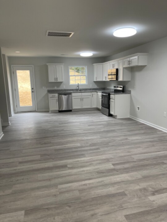 1503 Larkin St in High Point, NC - Building Photo