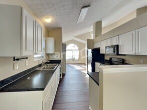 5444 Winchester Cathedral Dr in Canal Winchester, OH - Building Photo - Building Photo