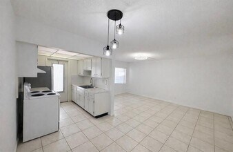 1855 Plunkett St in Hollywood, FL - Building Photo - Building Photo