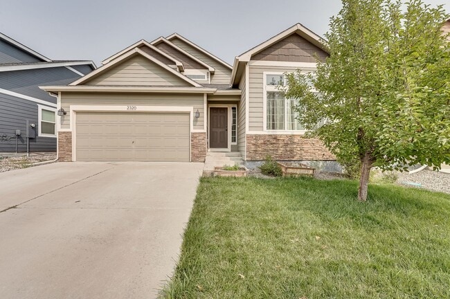 Beautiful 4 bed 3.5 Bath House in NE Fort Collins! in Fort Collins, CO - Building Photo - Building Photo