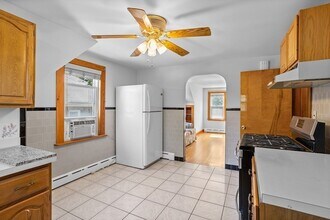 17 Benson Ave in Framingham, MA - Foto de edificio - Building Photo