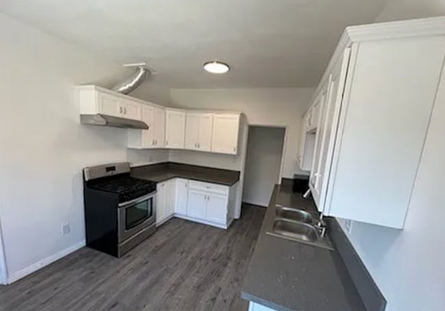 6090 Saturn St, Unit 2