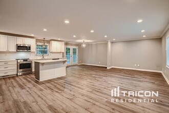 2721 Williamsburg Way in Decatur, GA - Building Photo - Building Photo