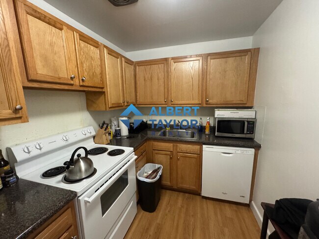 311 Tappan St in Brookline, MA - Building Photo - Building Photo