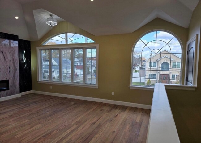 240-02 147th Rd in Queens, NY - Building Photo - Building Photo